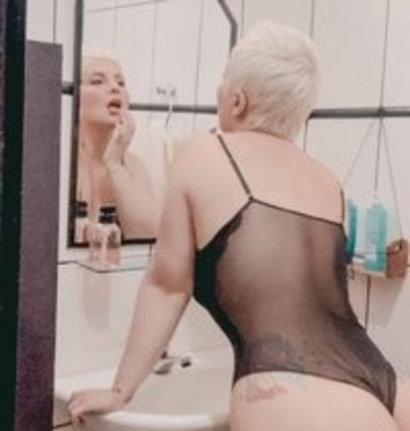 Aline Valentin pics onlyfans