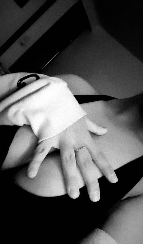 Anahi Cardenas onlyfans naked leaks