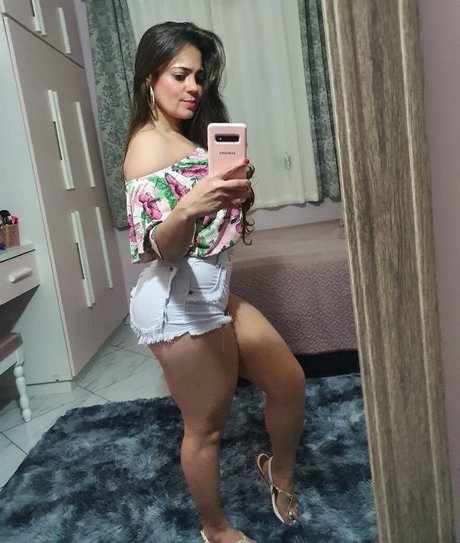 Claudia Trindade sex onlyfans