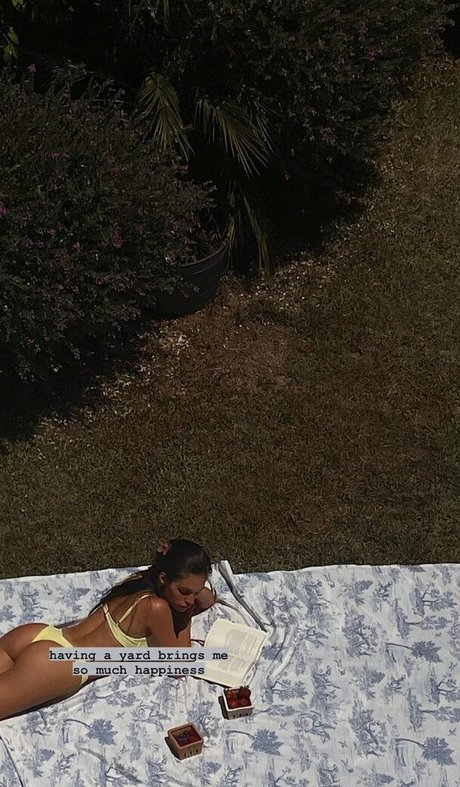 Alyssa Lynch strip onlyfans