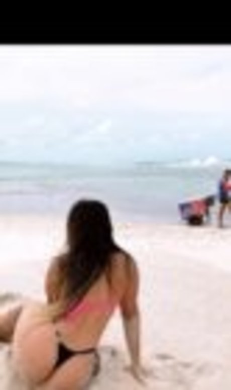 Kezia Kekel onlyfans photos