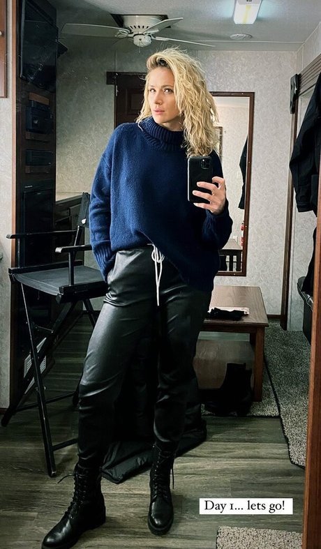 Shantel VanSanten naked leaked onlyfans