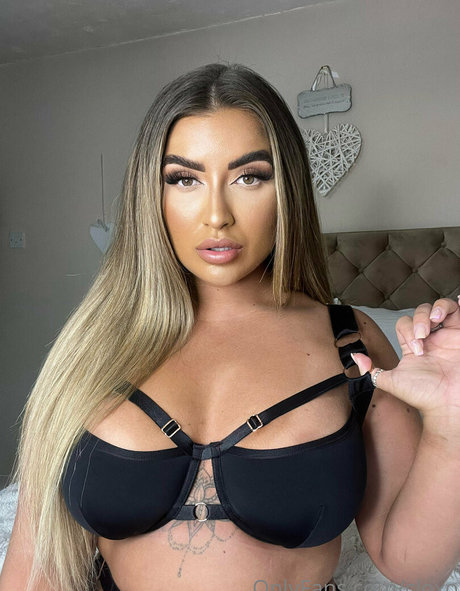 Chloe Fleming sex onlyfans