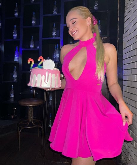 Elena Sofroni onlyfans leaked nudes