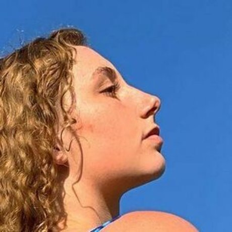 sierraaszabo only fans naked