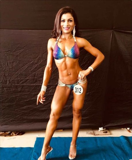 Mona Bhavsar onlyfans leaked dirtyship