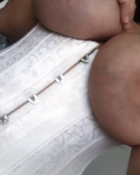 Madeleine York leaked nude onlyfans