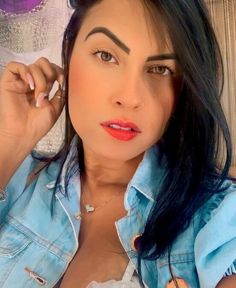 Gi Souza onlyfans nude