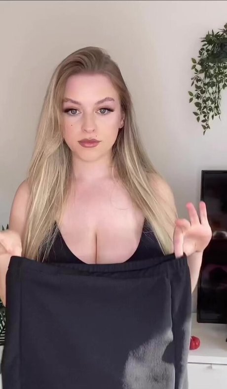 Amber R Brightman porn onlyfans leak