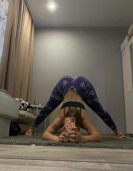 malymvaa onlyfans striptease