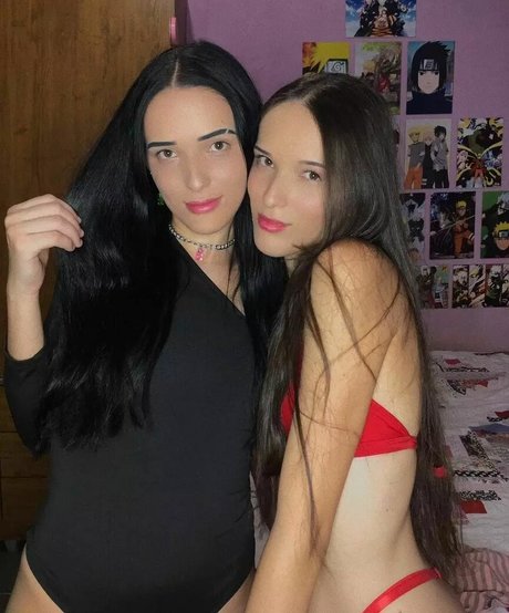 Gemeas Marina naked only fans