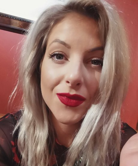 Jane Juice strip onlyfans