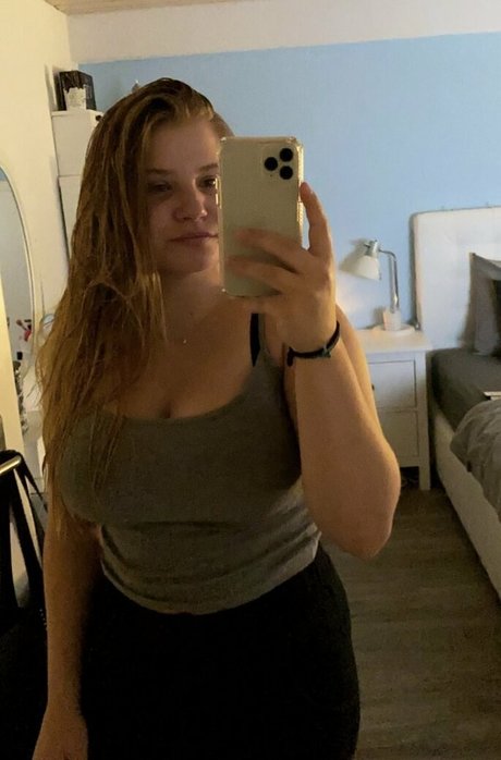 Aline Zwahlen onlyfans leaked nudes