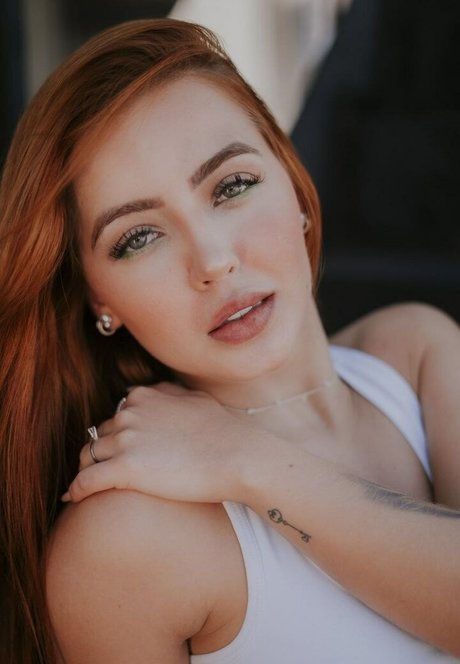 Larissa Cerqueira onlyfans sex leaked