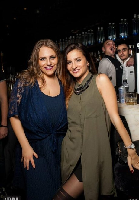 teen natural tits onlyfans art nude picture