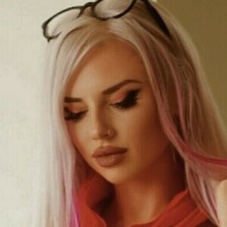 Anna Schwartz onlyfans pics nude