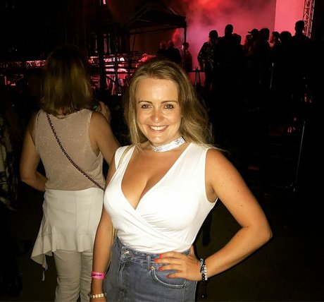 social onlyfans sexy photos