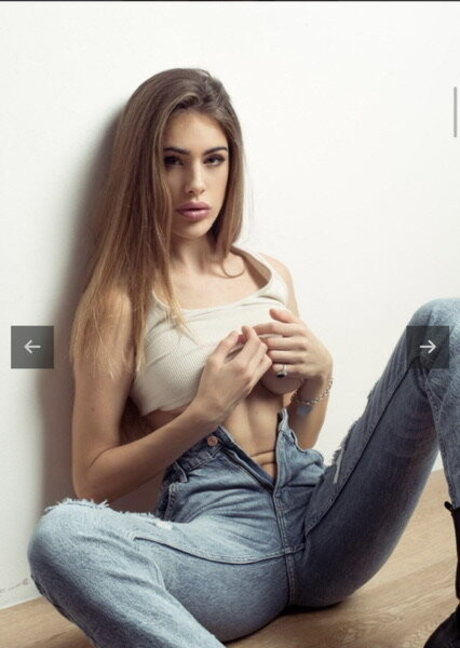 Asia Gianese onlyfans strip tease