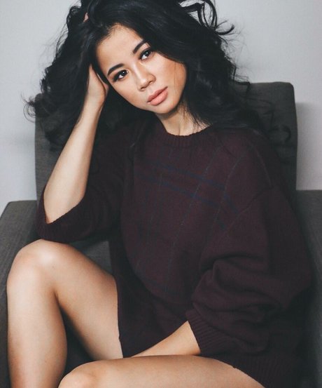 Leah Lewis onlyfans content