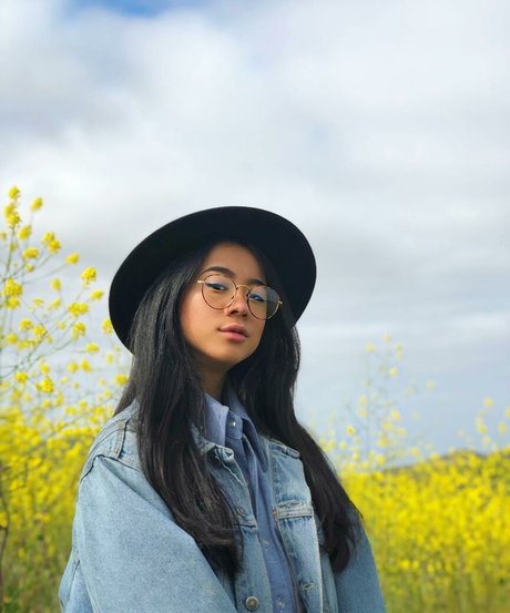 Leah Lewis onlyfans free porn