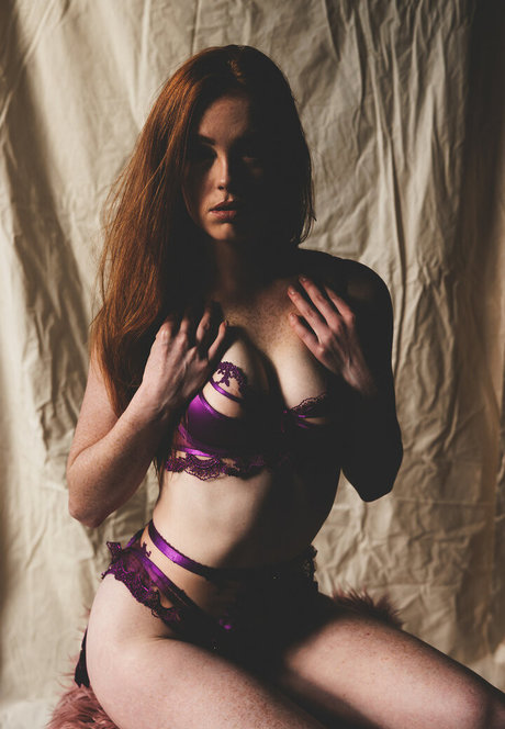 Redalertfox nudes onlyfans leaks