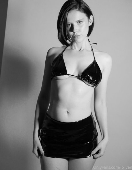 Ioveil only fans pictures