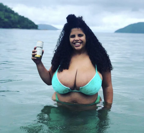 lightskin onlyfans erotic frame