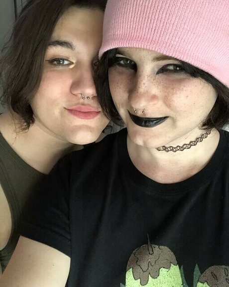 Scarlet Skeie onlyfans leak naked