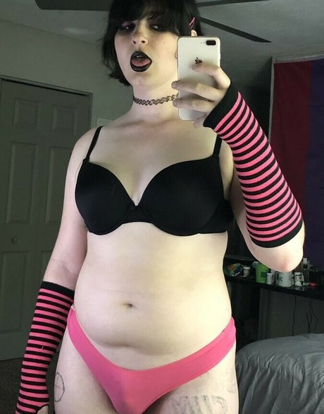 Scarlet Skeie sextape onlyfans