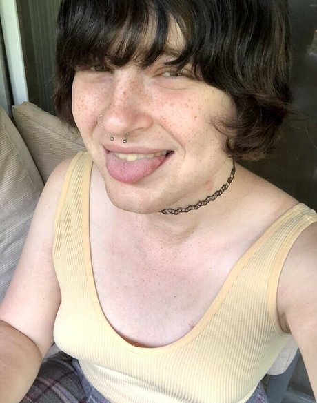 Scarlet Skeie free onlyfans