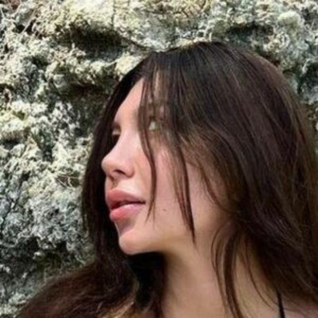 ayy1see only fans nude