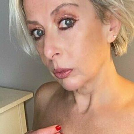 Glamy lily leak onlyfans