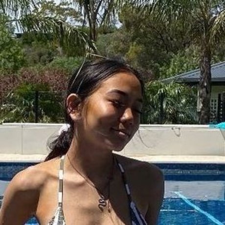 trans milf onlyfans free naked pic