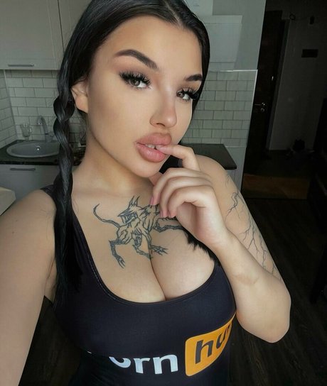 vlasyaxx nude onlyfans leaked