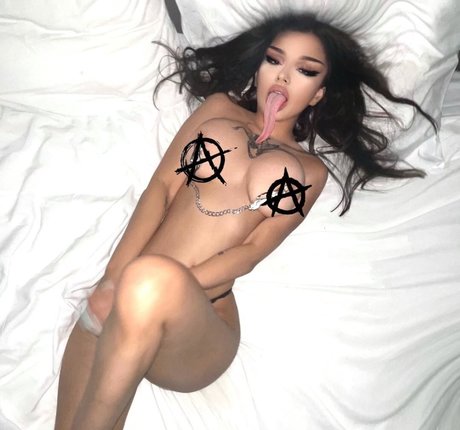 vlasyaxx nudes onlyfans leaks