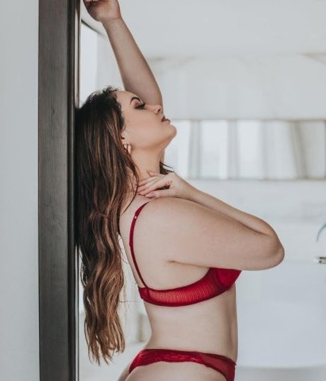 Fabricia Freitas onlyfans leaked pics