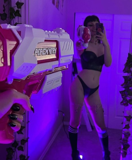 PeachyFry only fans photos