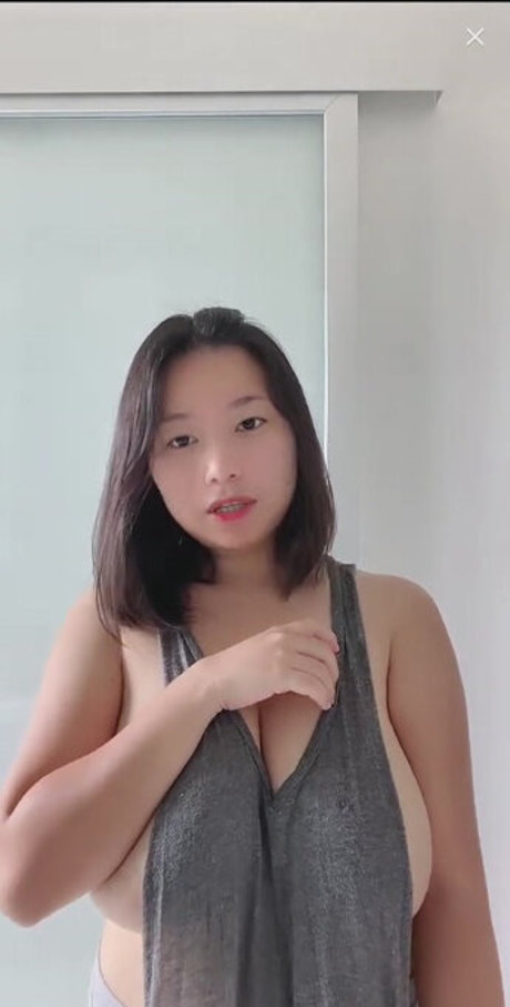 Saranrom onlyfans nude leaks