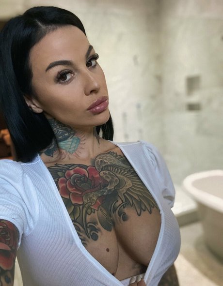 Zahrainchains nudes onlyfans