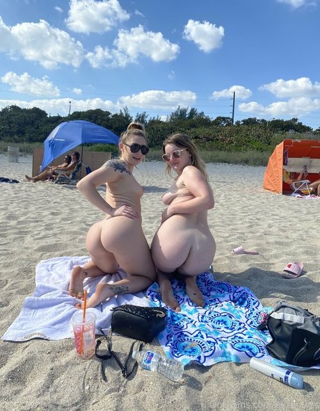 Eliza eves naked onlyfans leak