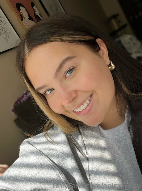 anime bby onlyfans topless