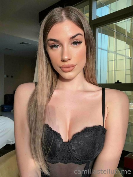 blonde nude onlyfans top illustration