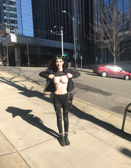 Elaraelias only fans leaks porn