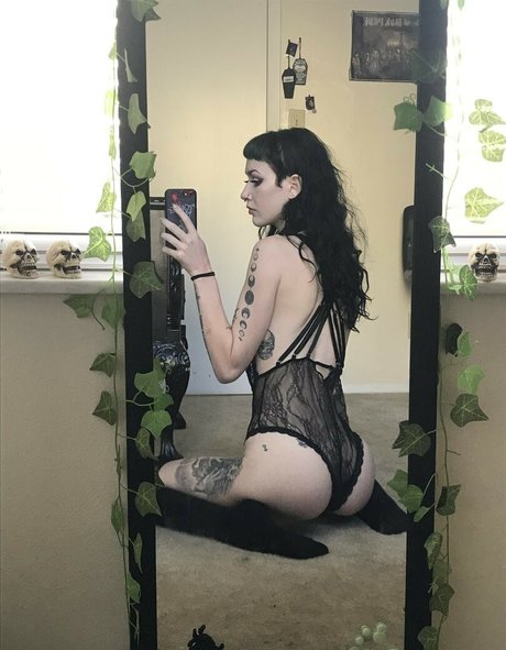 Elaraelias onlyfans pic