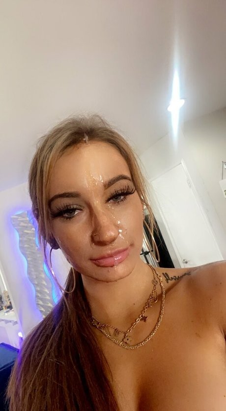 Alessia Luna onlyfans naked leaked