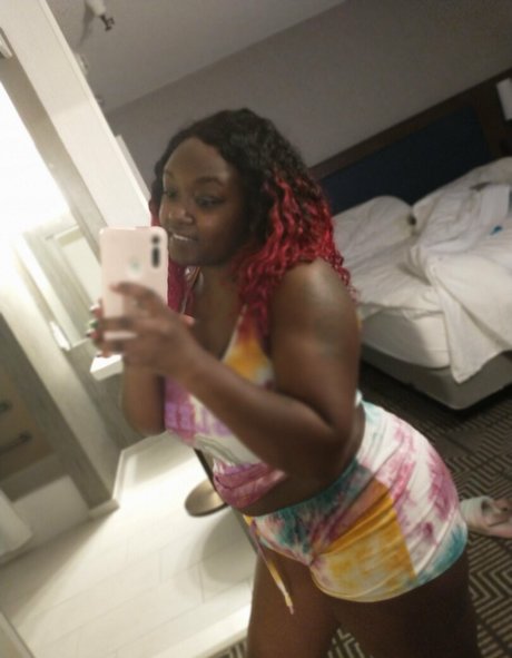 girlyvixxxen leaked nude onlyfans