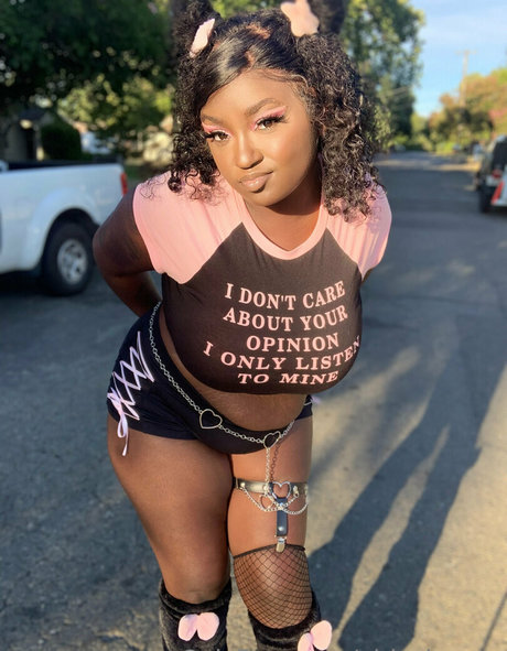 girlyvixxxen nude leak onlyfans