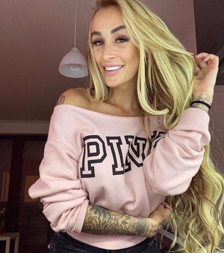 Daisy Lee onlyfans nide