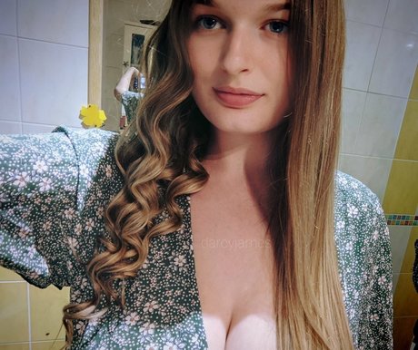 darcyjames Profile image