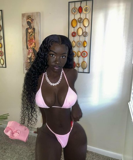 Lazelle Doll onlyfans gratis